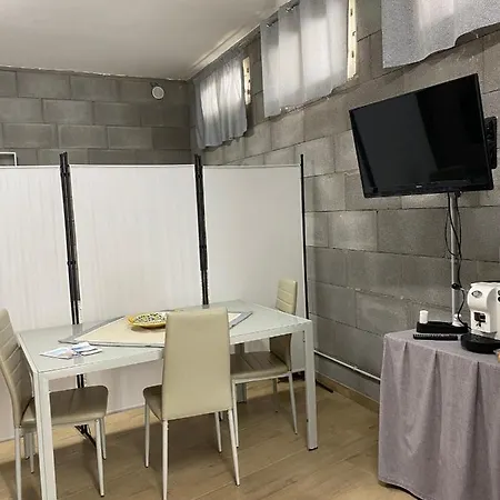 La Grotta Del Vicolo Stretto *